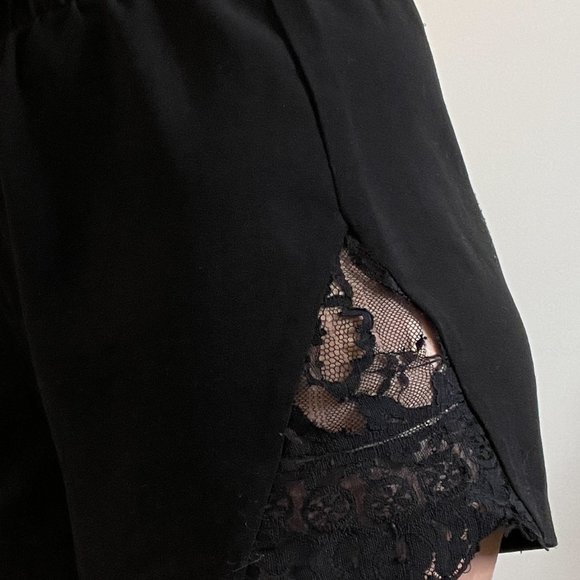 BB Dakota Shorts with Lace Inset -M- - Picture 7 of 11